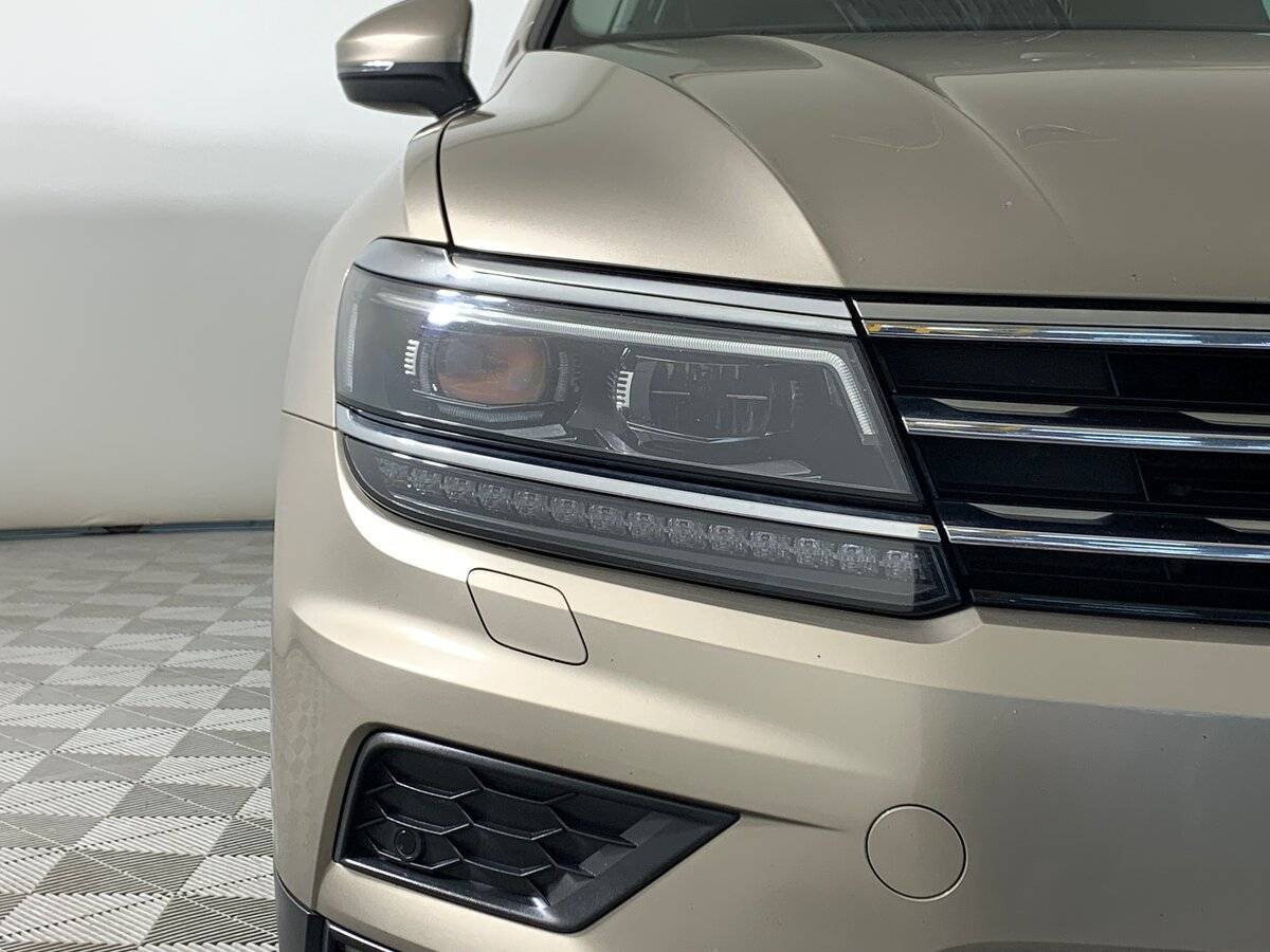 Купить Volkswagen Tiguan, 2018, 94 573 км.. Фото: #9