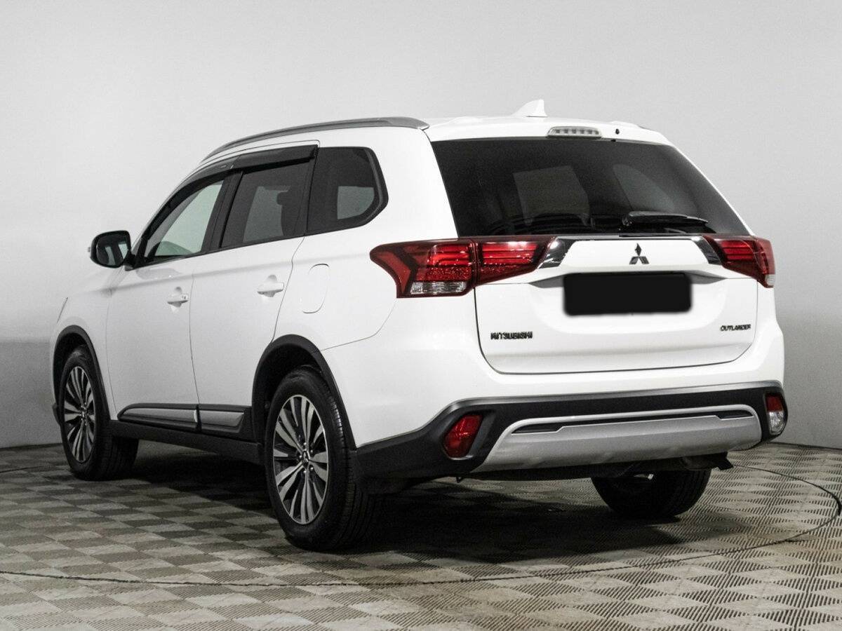 Купить Mitsubishi Outlander, 2018, 70 460 км.. Фото: #6