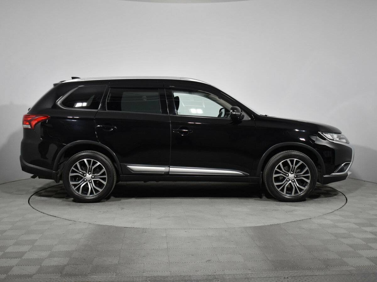 Купить Mitsubishi Outlander, 2018, 80 245 км.. Фото: #3