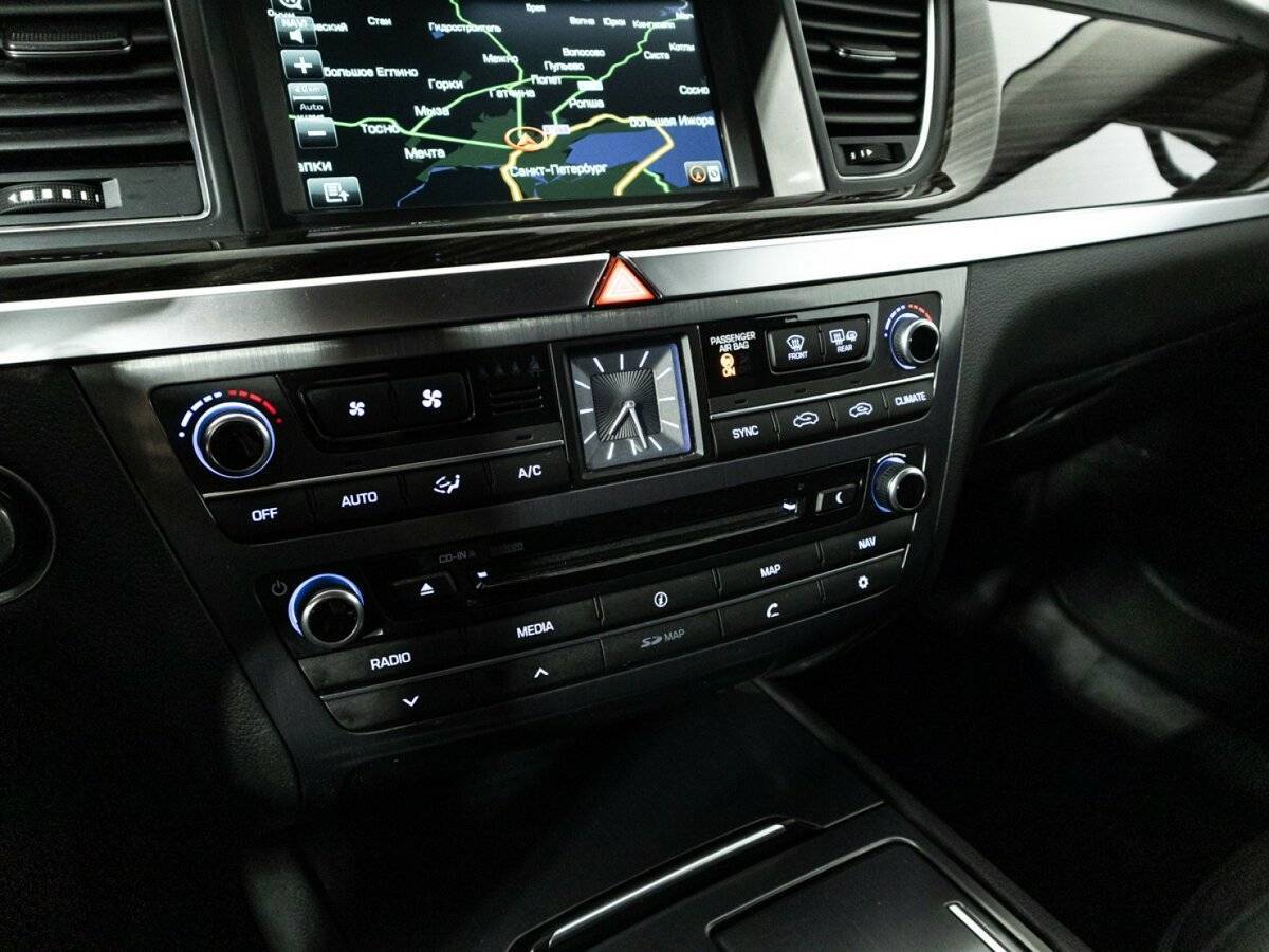 Купить Hyundai Genesis, 2015, 226 614 км.. Фото: #16