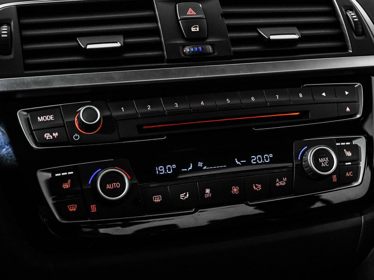 Купить BMW 3 серии, 2016, 100 400 км.. Фото: #18