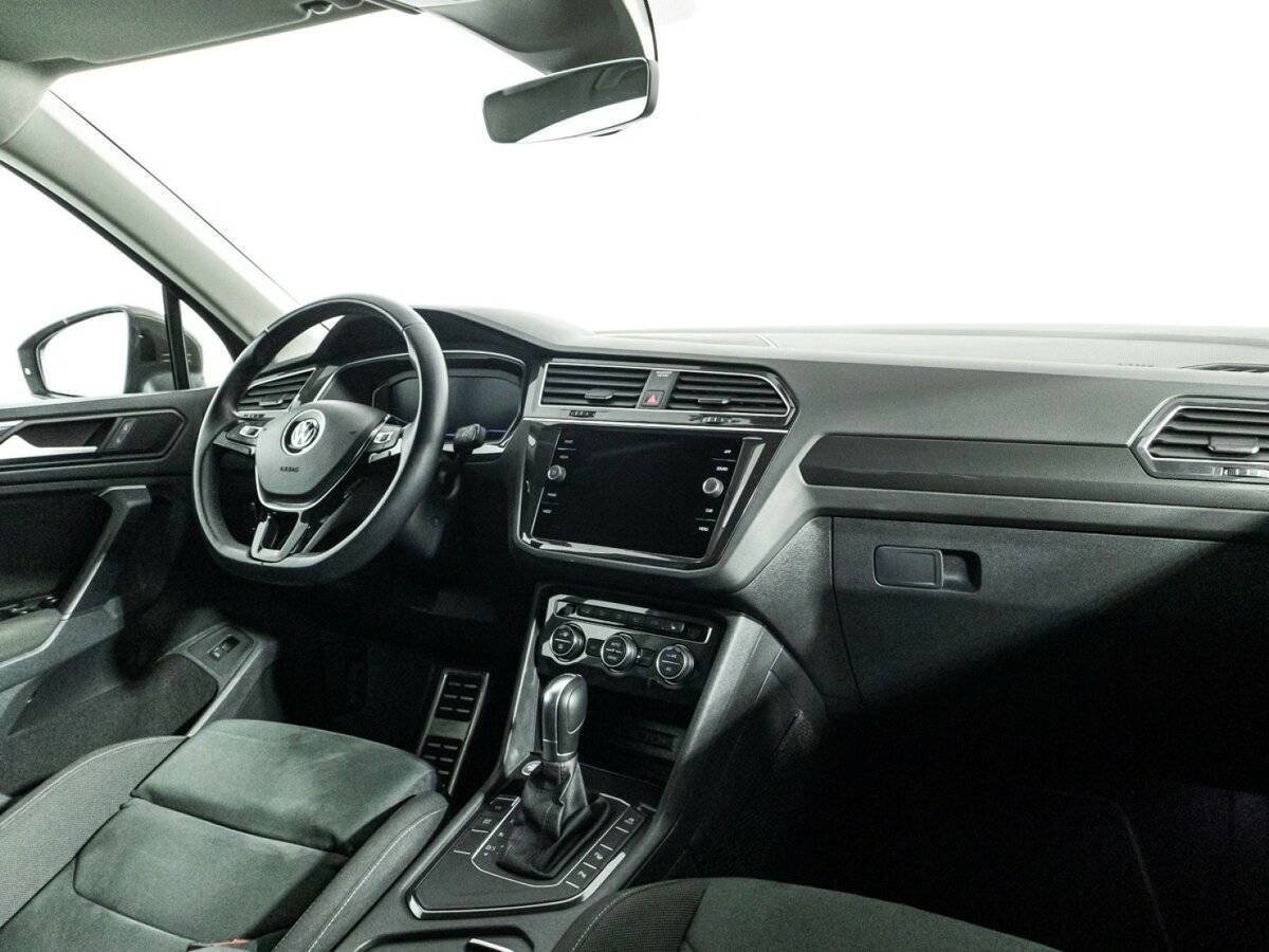 Купить Volkswagen Tiguan, 2019, 69 371 км.. Фото: #8