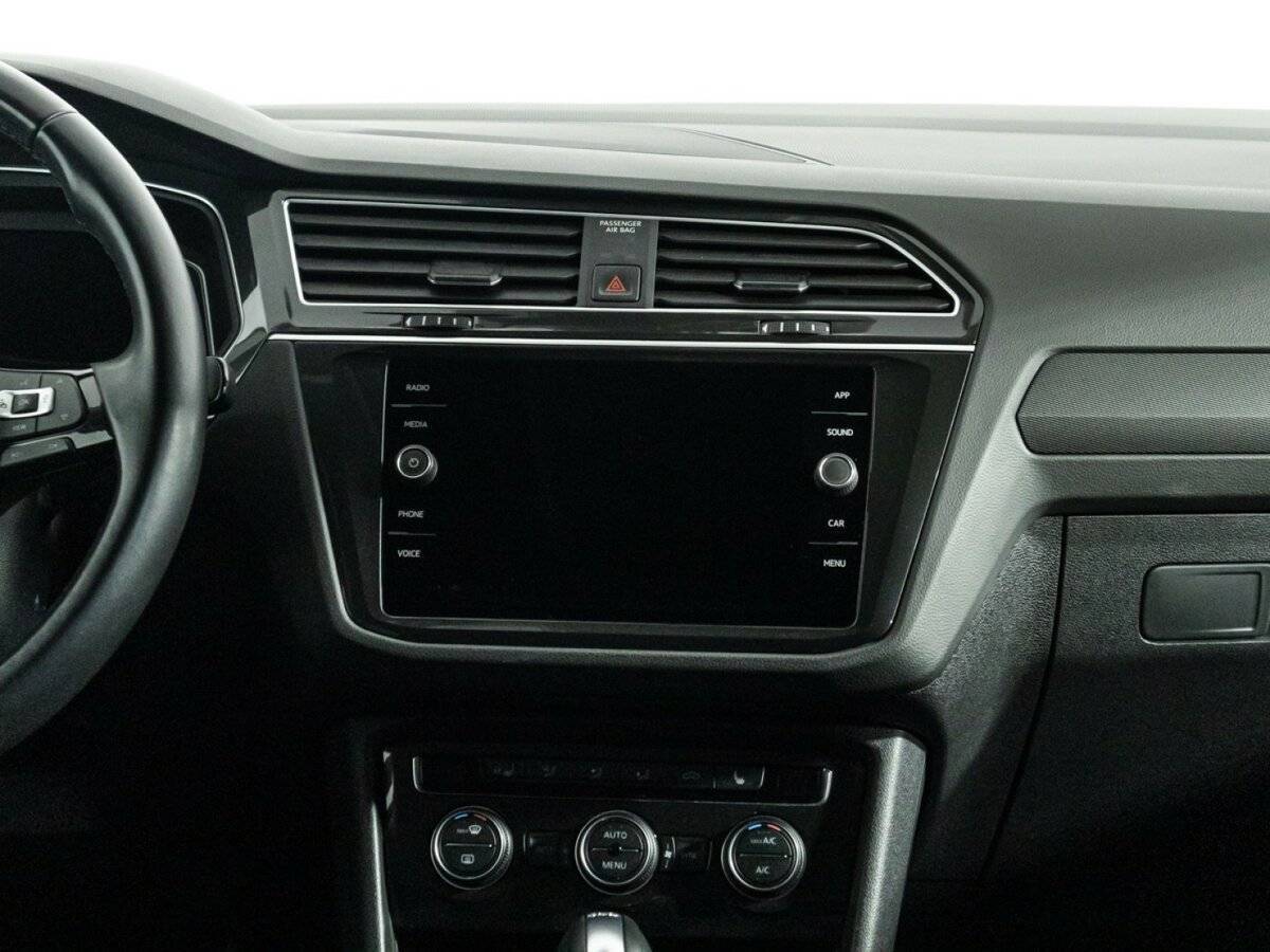 Купить Volkswagen Tiguan, 2019, 69 371 км.. Фото: #13