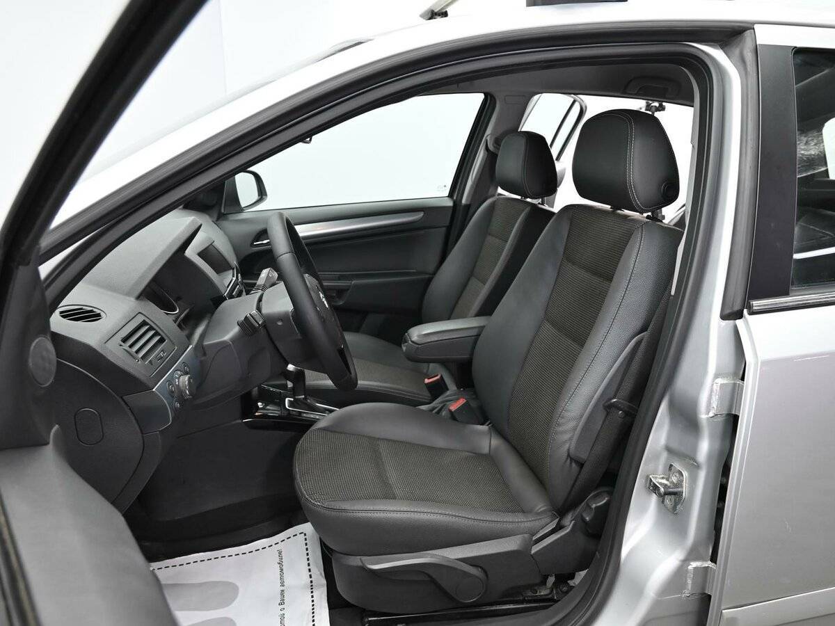 Купить Опель Астра, 2012, 182 000 км.. Фото: #4