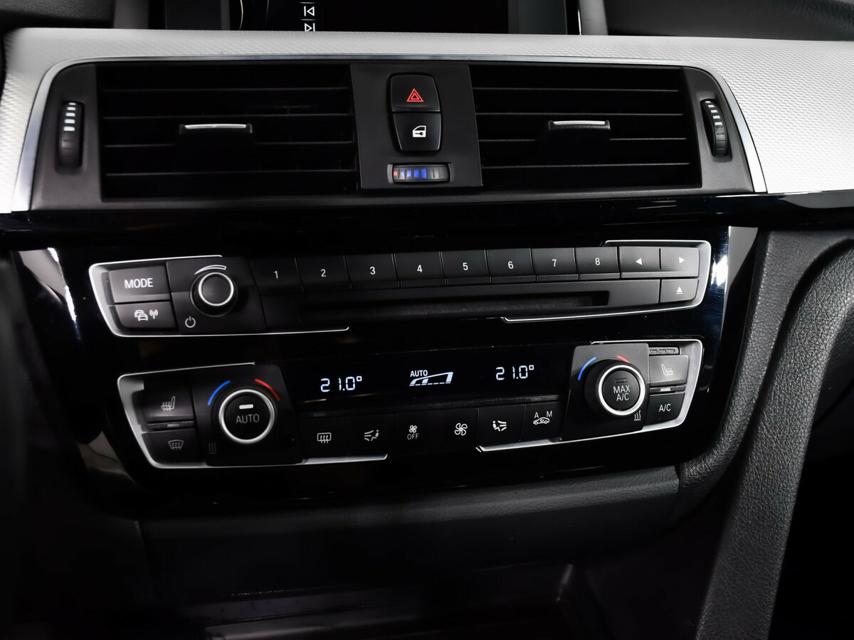 Купить BMW 3 серии, 2016, 127 841 км.. Фото: #14