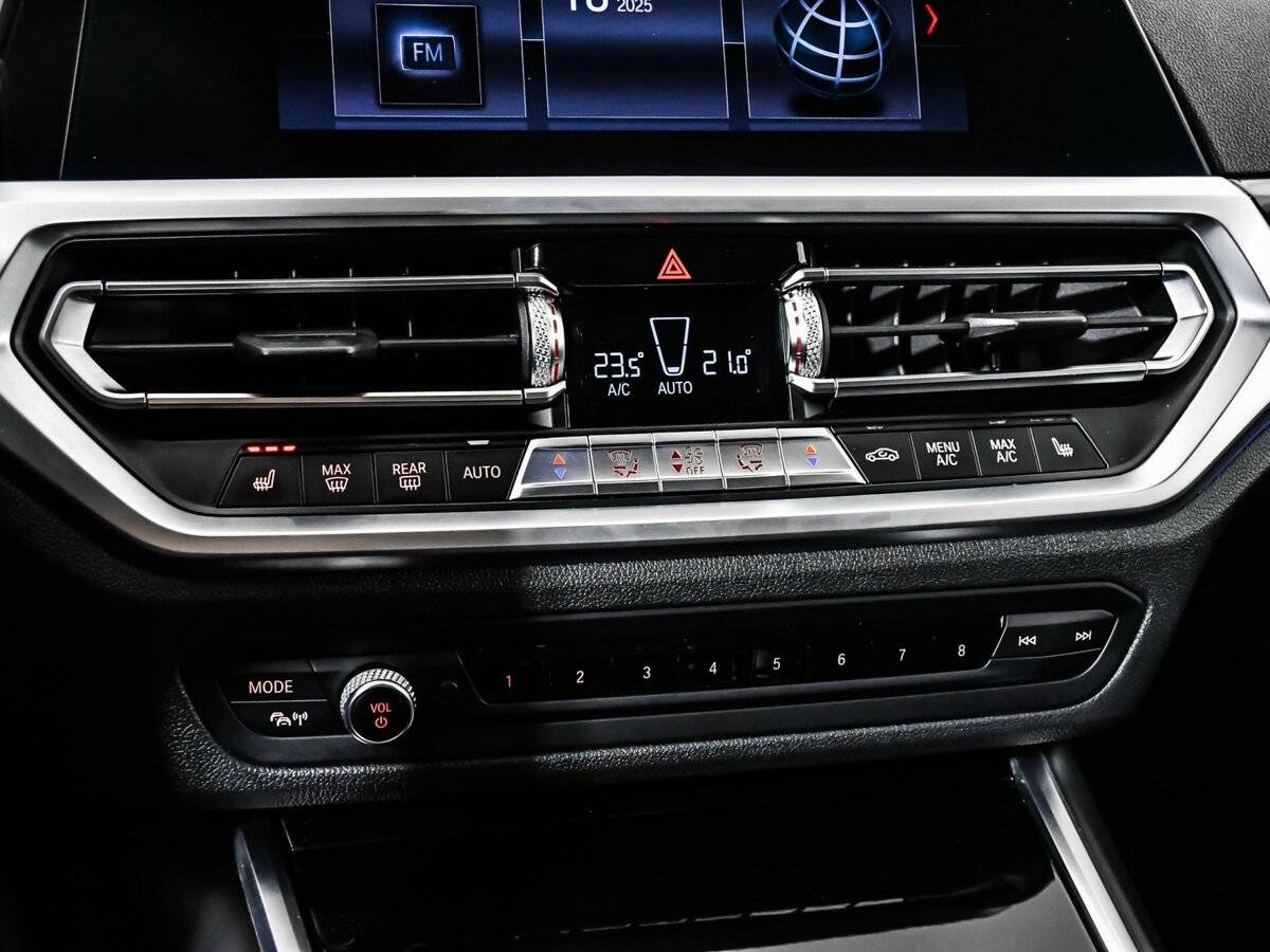 Купить BMW 3 серии, 2019, 80 157 км.. Фото: #12