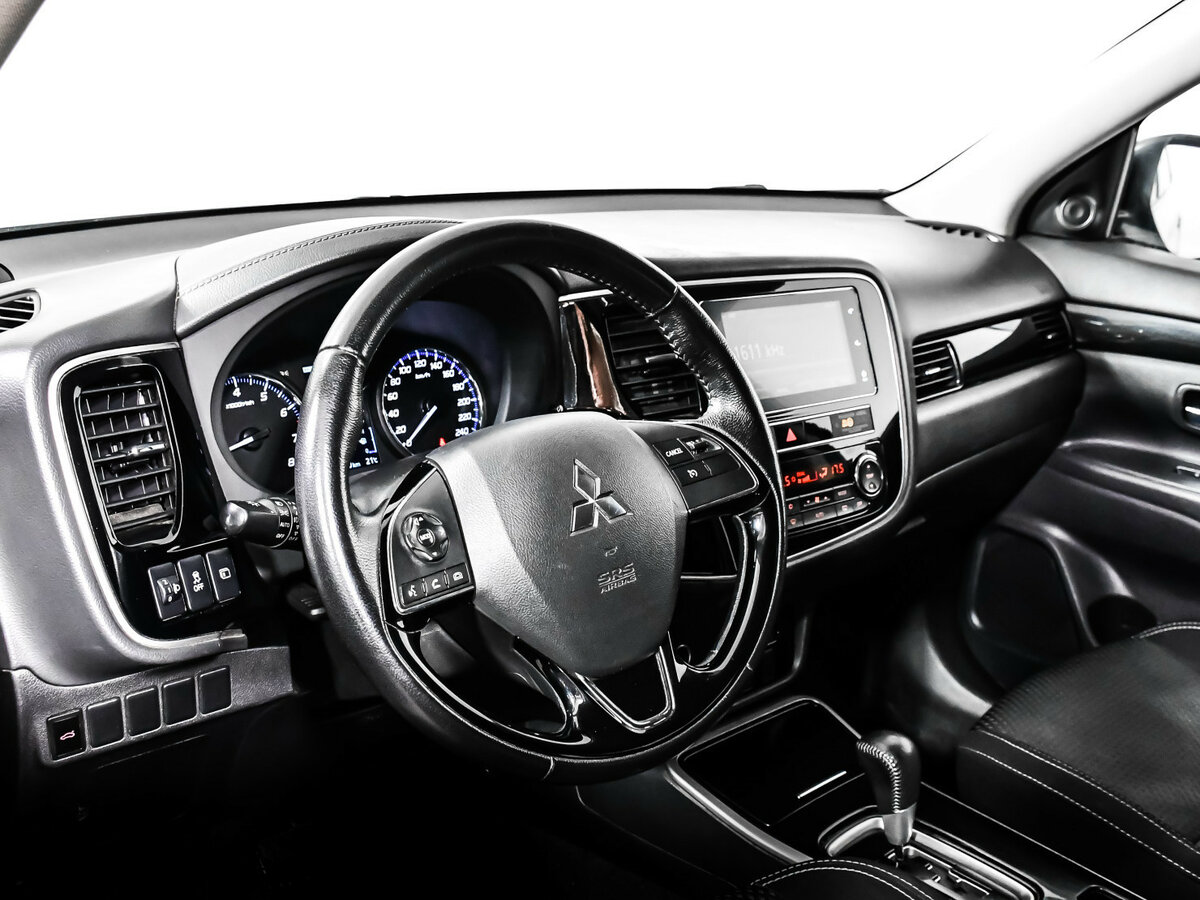 Купить Mitsubishi Outlander, 2018, 139 359 км.. Фото: #9