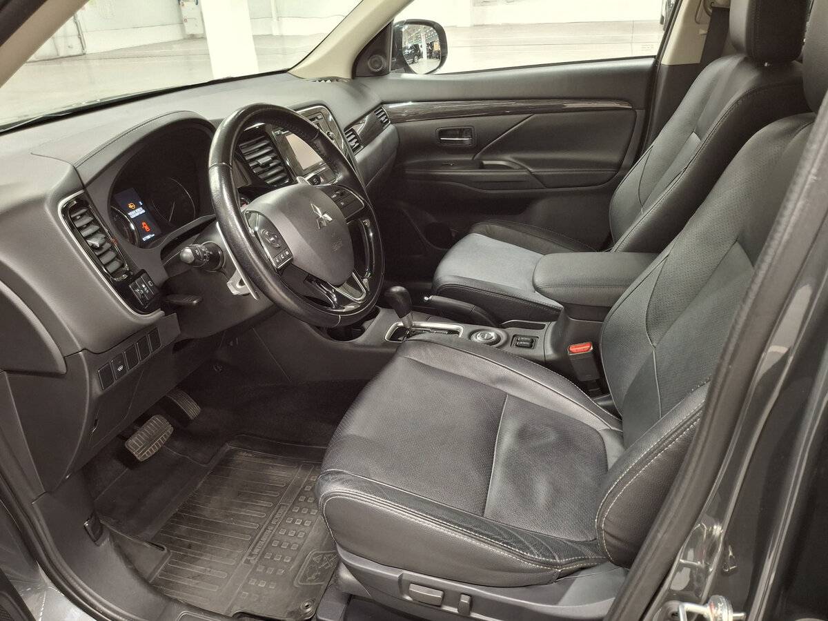 Купить Mitsubishi Outlander, 2016, 77 853 км.. Фото: #14