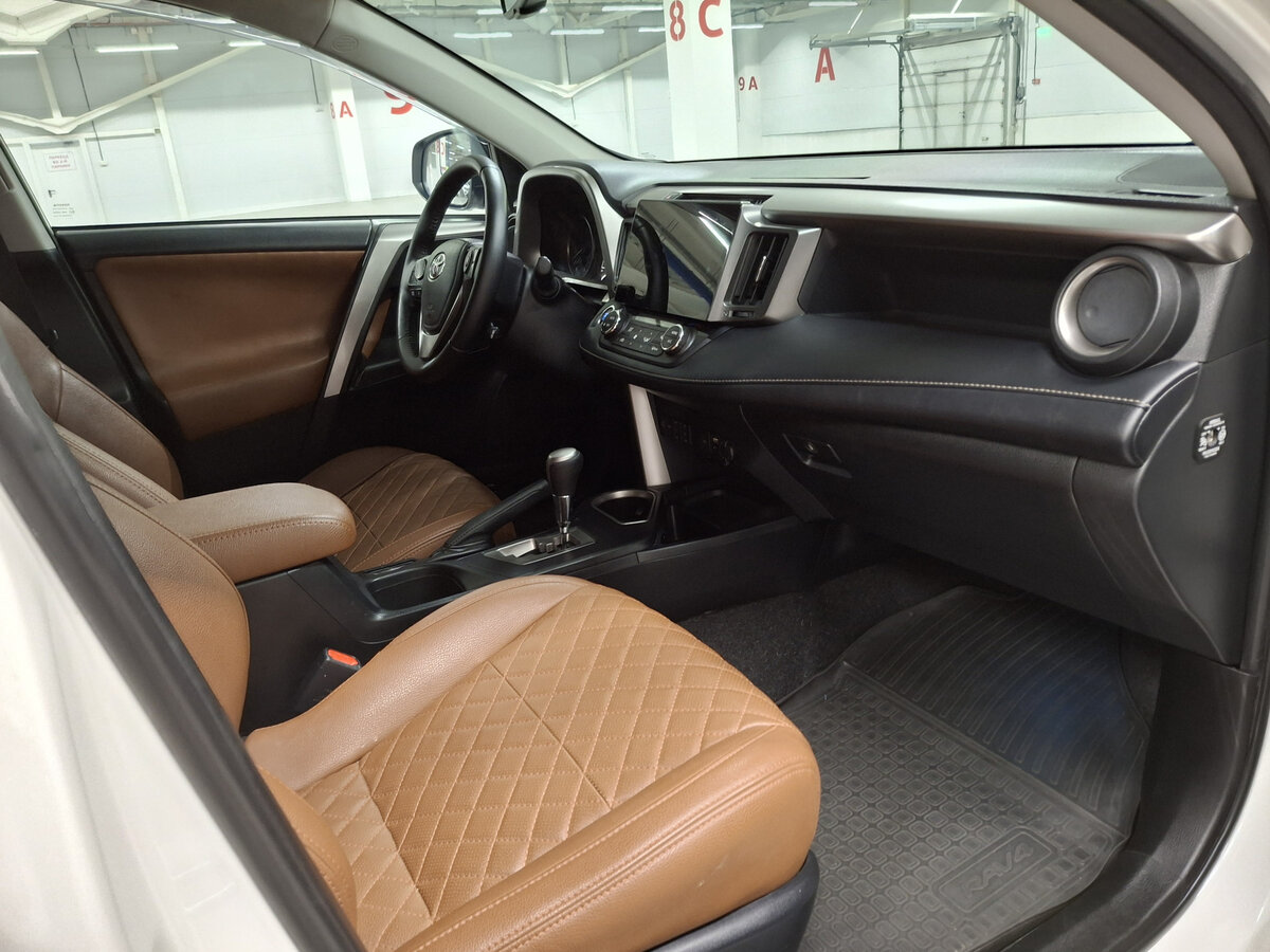 Купить Toyota RAV4, 2017, 90 200 км.. Фото: #10
