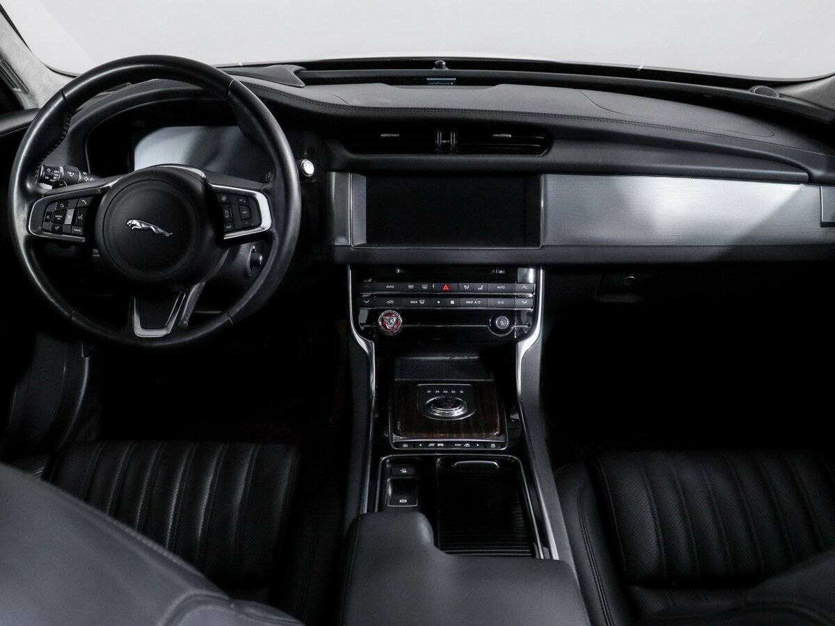 Купить Jaguar XF, 2018, 72 632 км.. Фото: #9