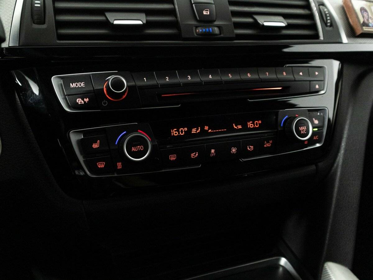 Купить BMW 3 серии, 2016, 127 372 км.. Фото: #16