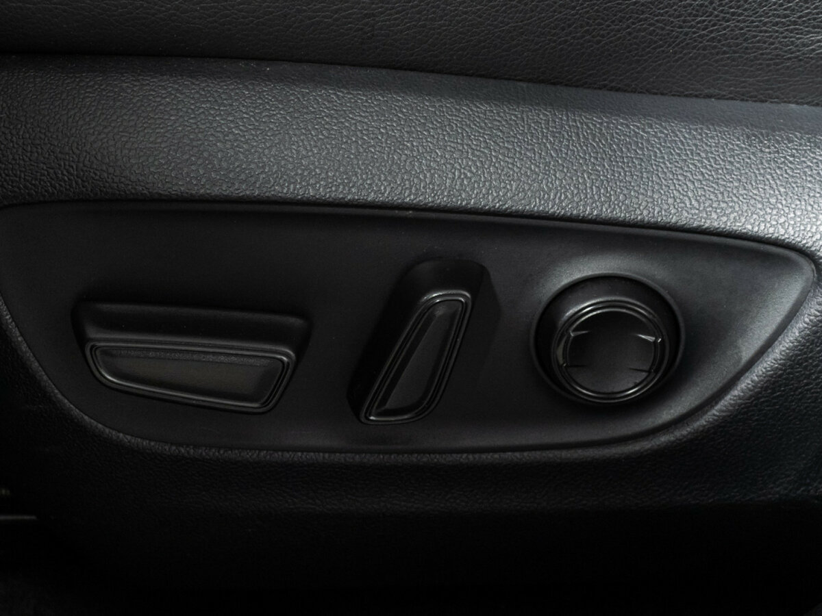 Купить Toyota RAV4, 2020, 37 866 км.. Фото: #14