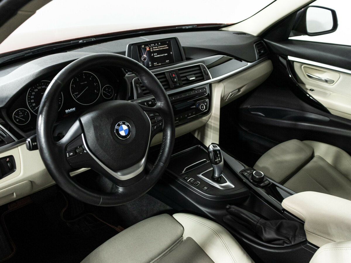 Купить BMW 3 серии, 2016, 122 045 км.. Фото: #10