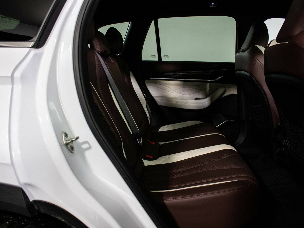 Купить Geely Monjaro, 2023, 70 500 км.. Фото: #9