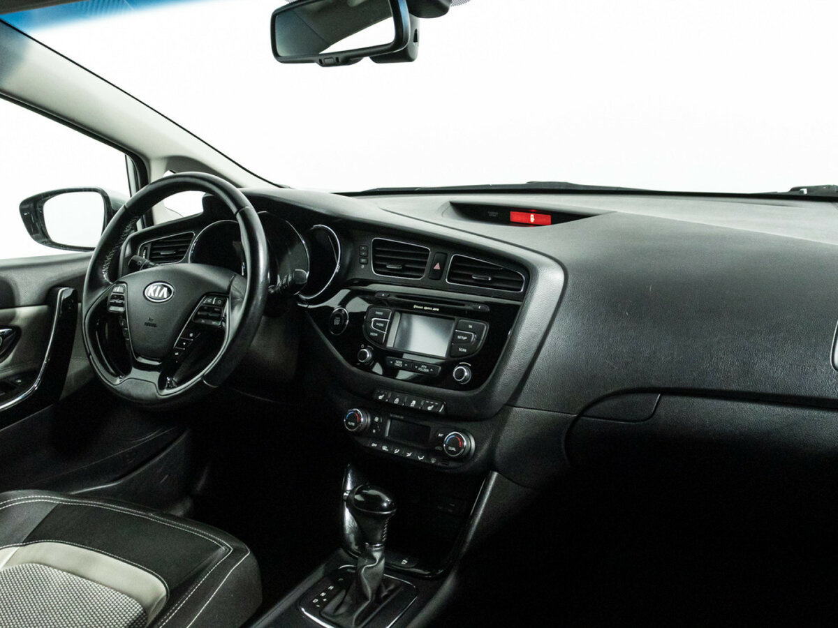 Купить Kia Ceed, 2015, 161 828 км.. Фото: #8