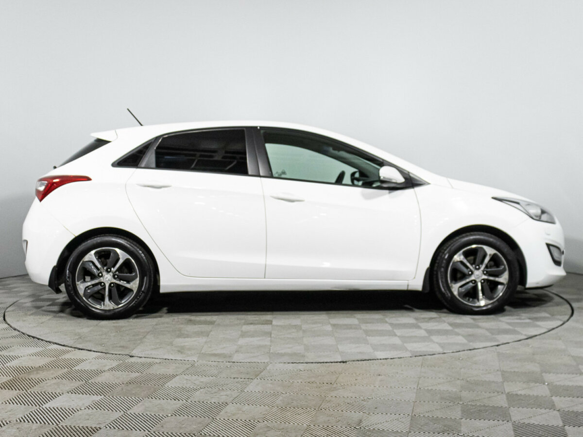Купить Hyundai i30, 2015, 94 144 км.. Фото: #3