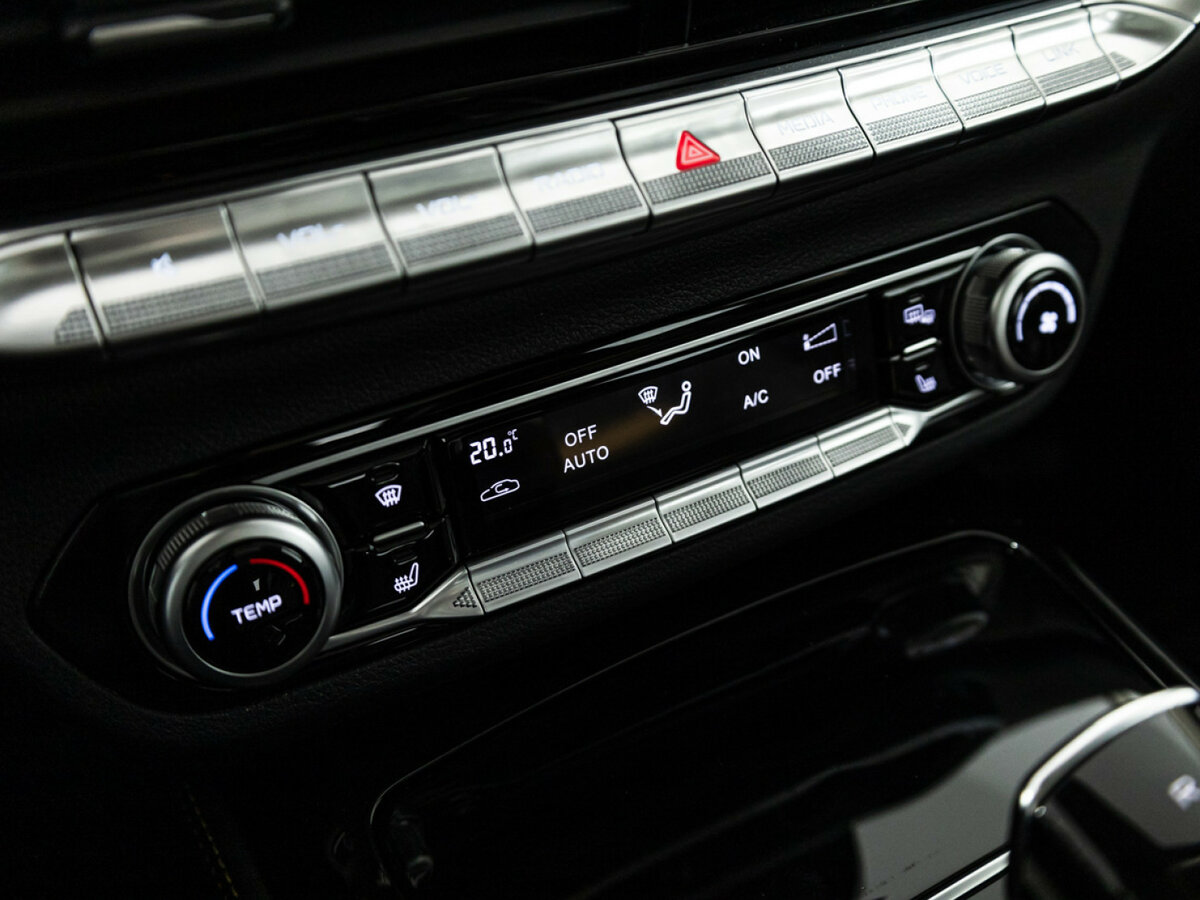 Купить FAW Bestune T77, 2023, 10 117 км.. Фото: #13