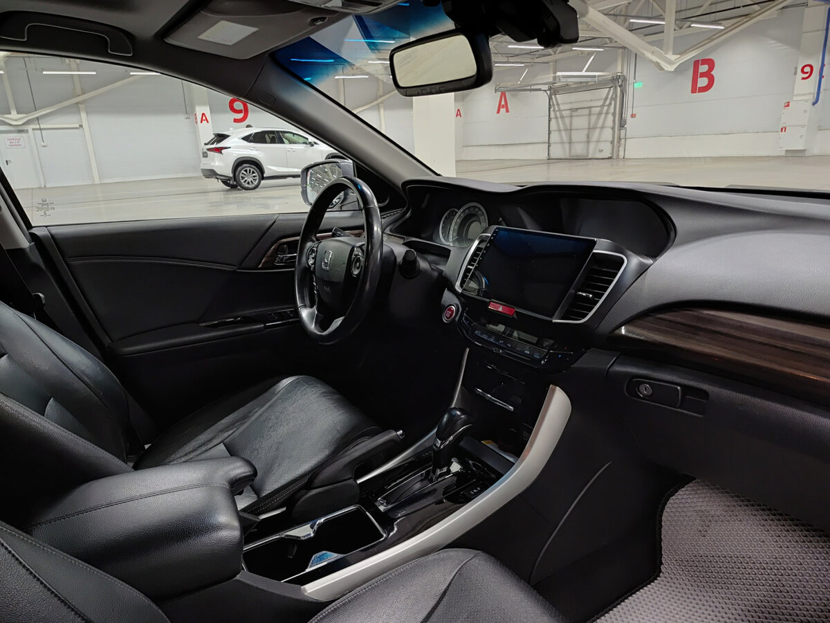 Купить Honda Accord, 2016, 177 215 км.. Фото: #10