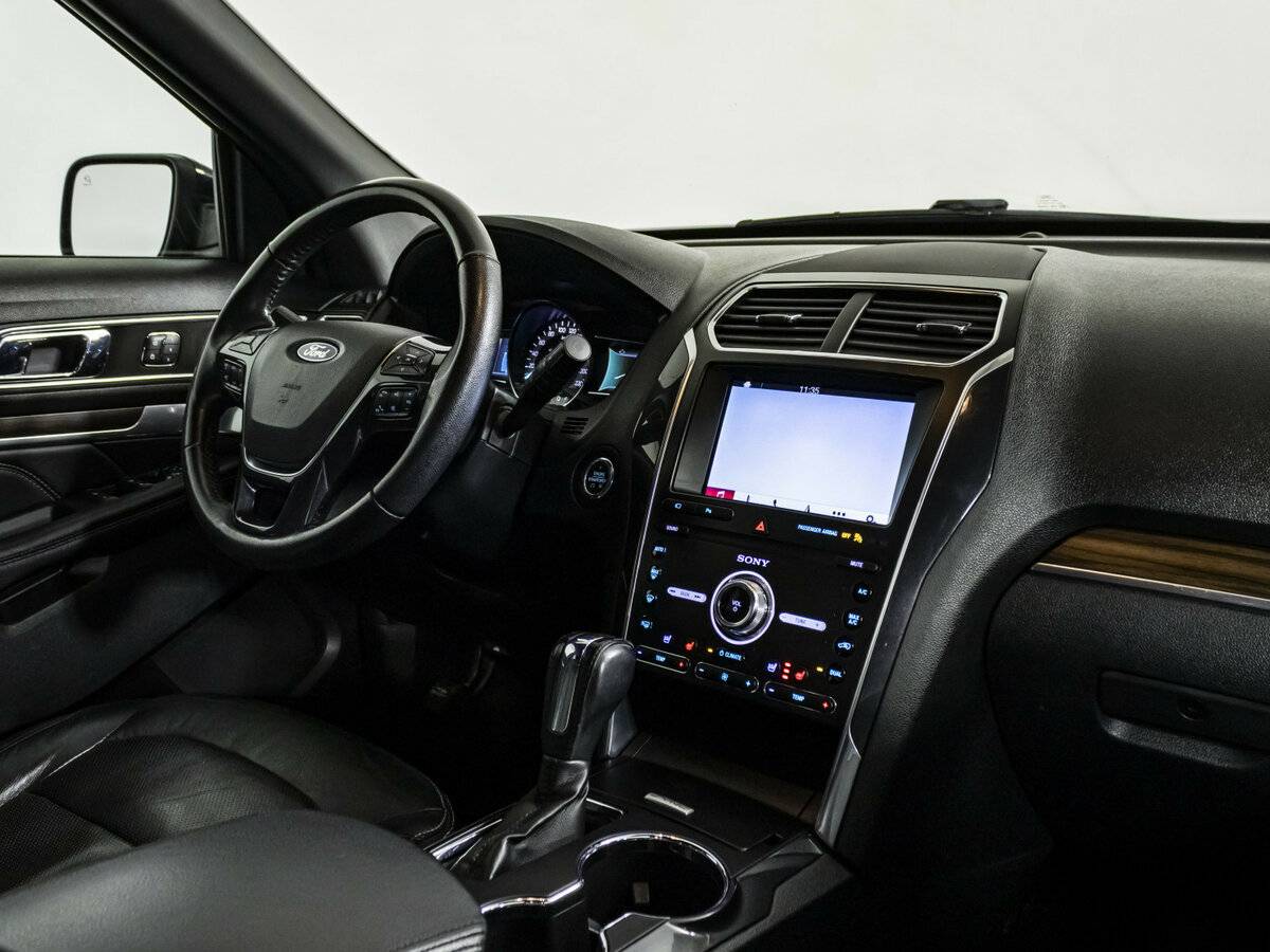 Купить Ford Explorer, 2018, 126 282 км.. Фото: #6