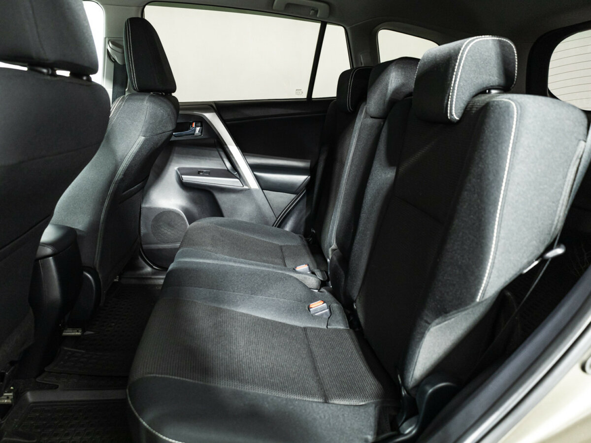 Купить Тойота Рав4, 2018, 124 908 км.. Фото: #7