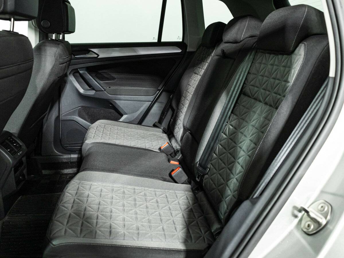 Купить Volkswagen Tiguan, 2021, 63 490 км.. Фото: #9