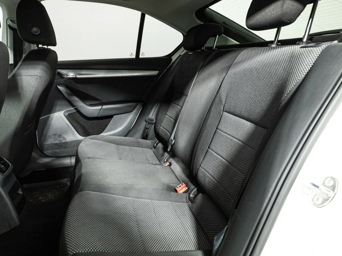 Купить Skoda Octavia, 2014, 182 977 км.. Фото: #8
