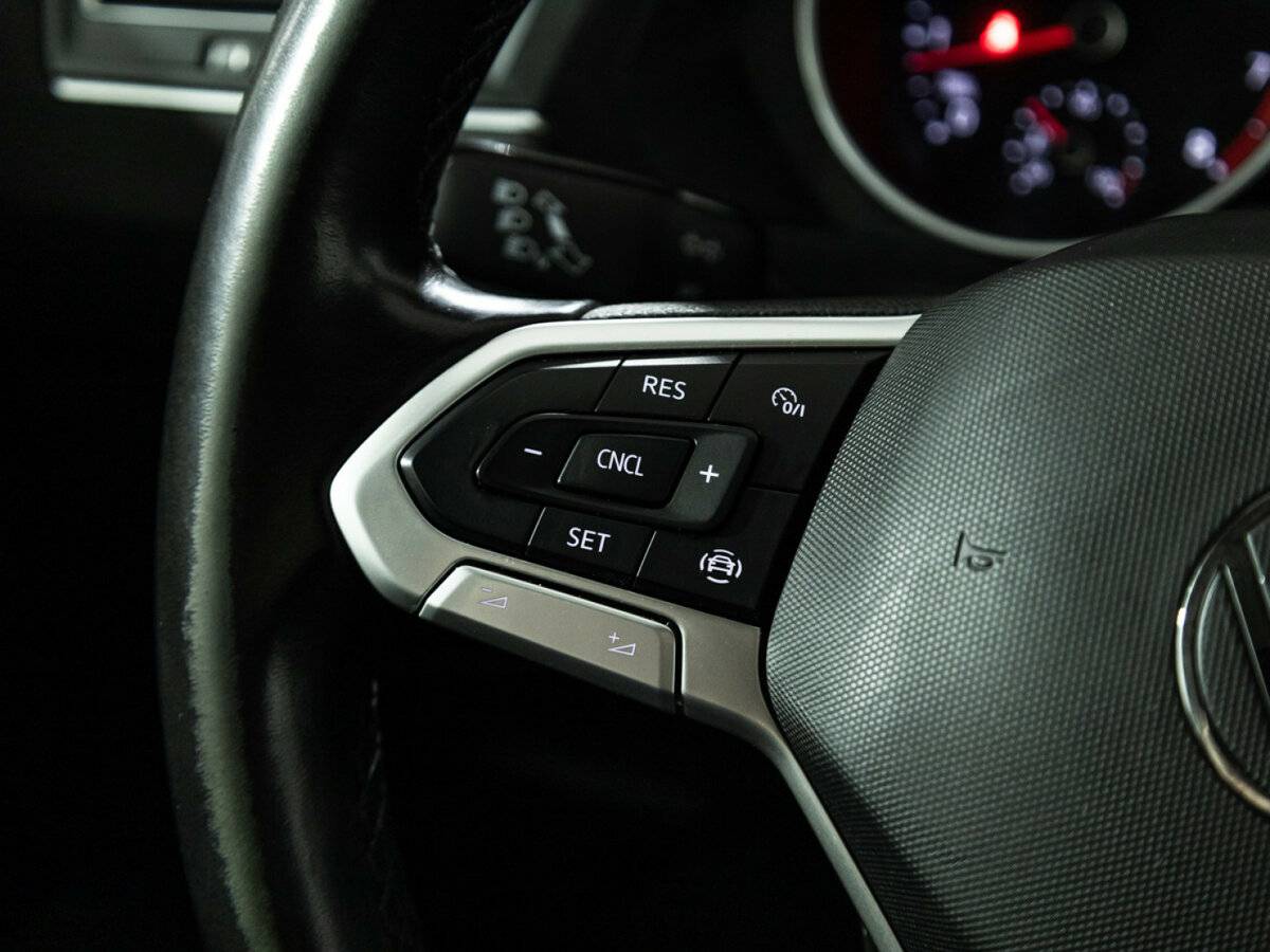 Купить Volkswagen Tiguan, 2021, 94 592 км.. Фото: #17