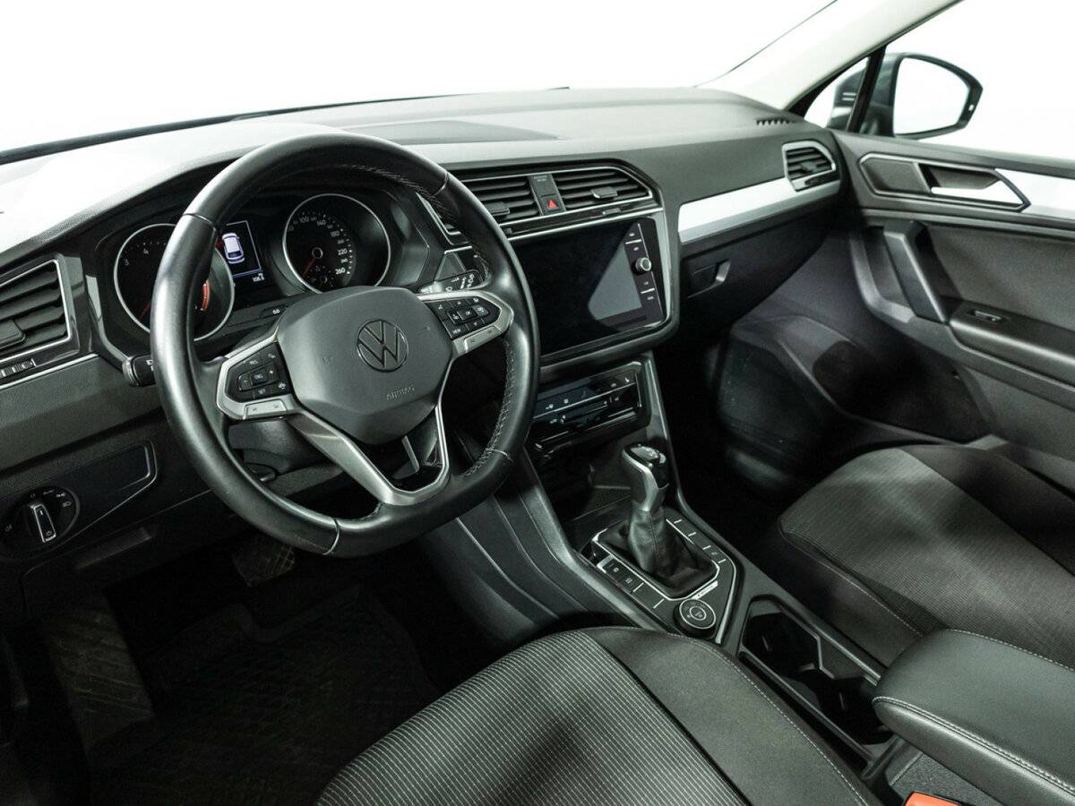 Купить Volkswagen Tiguan, 2022, 49 159 км.. Фото: #10