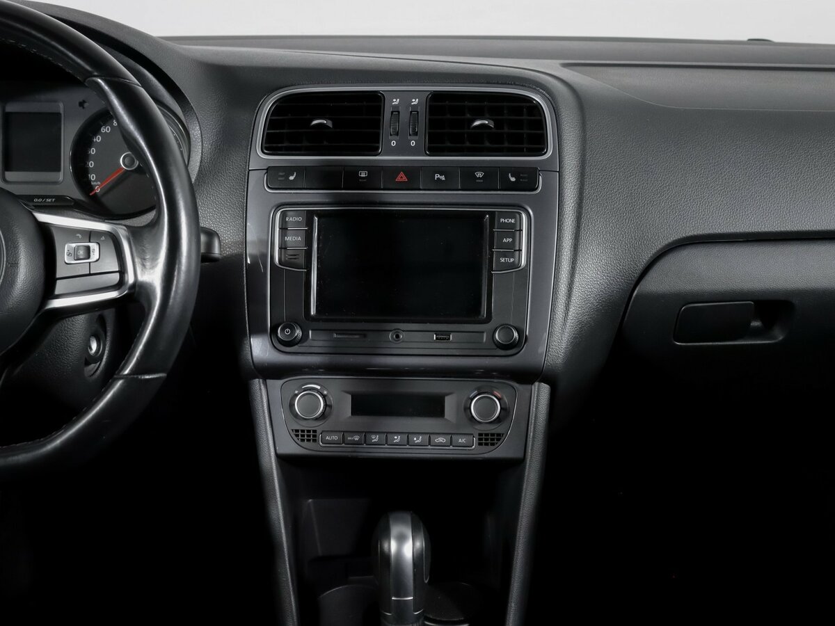 Купить Volkswagen Polo, 2019, 35 558 км.. Фото: #10