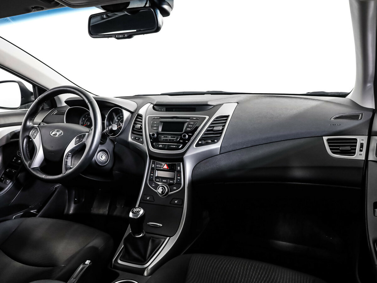 Купить Hyundai Elantra, 2015, 15 577 км.. Фото: #6