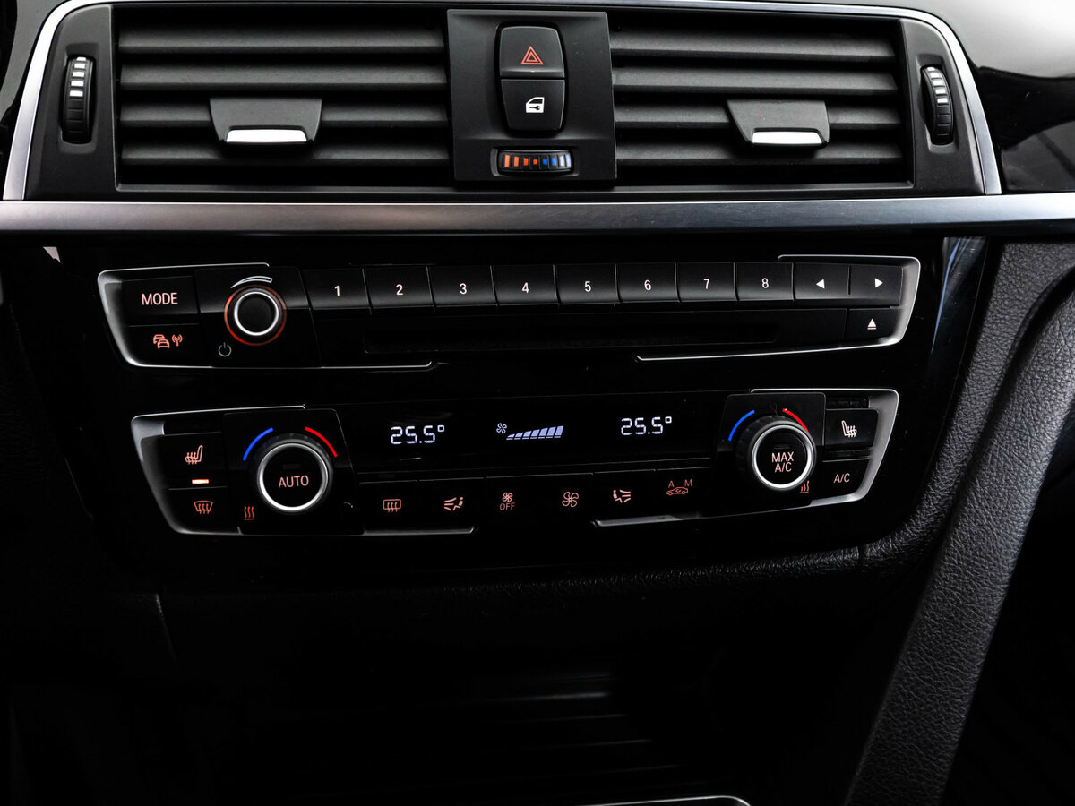 Купить BMW 3 серии, 2016, 196 649 км.. Фото: #11