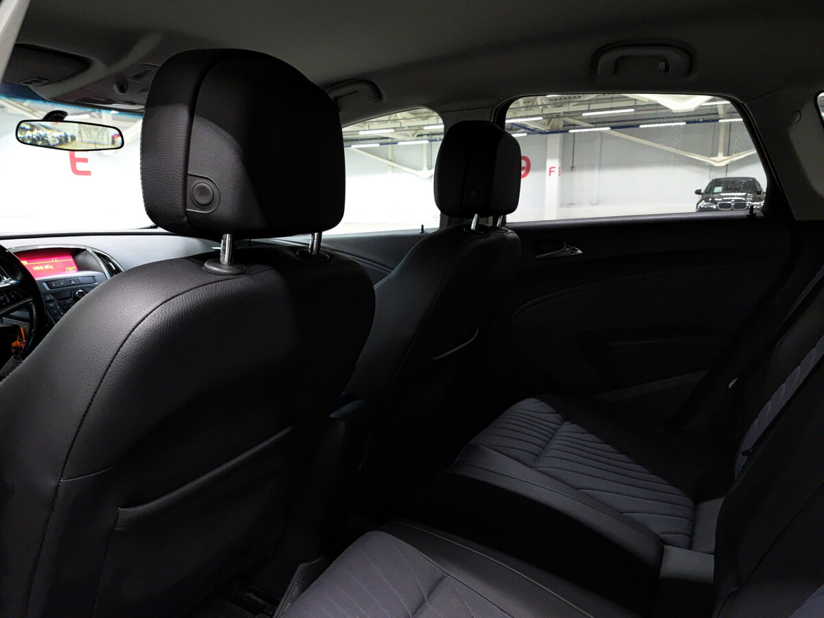 Купить Opel Astra, 2013, 180 852 км.. Фото: #11