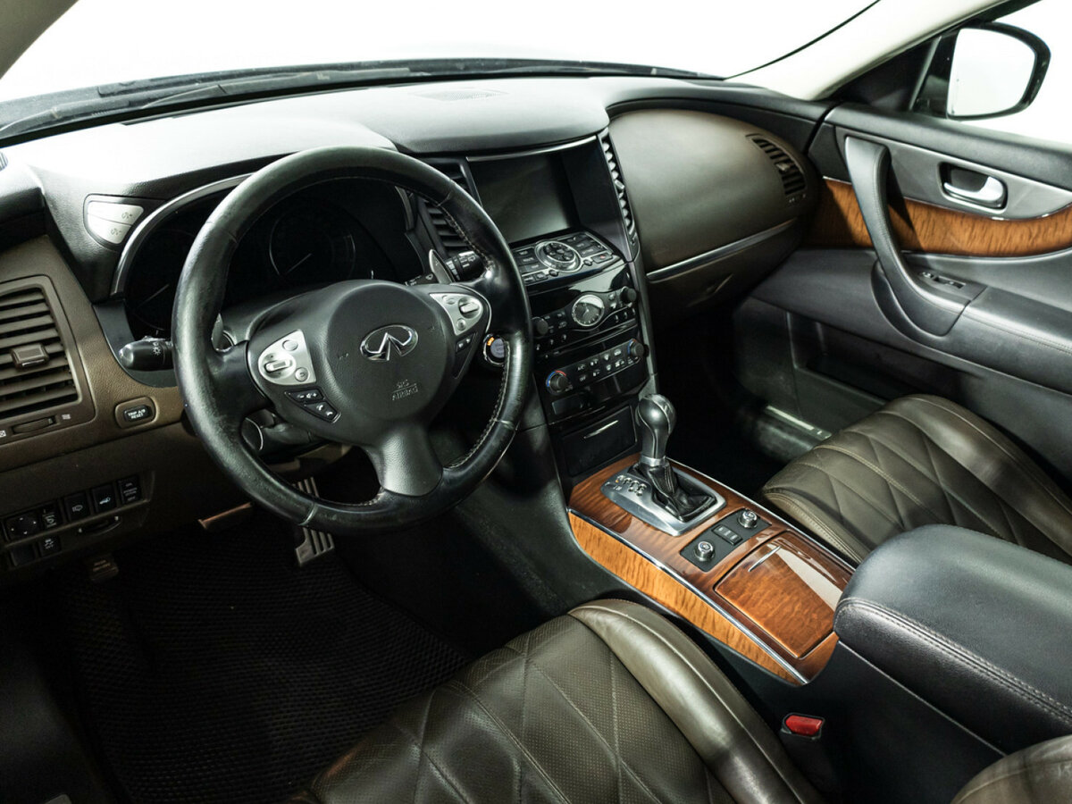 Купить Infiniti FX, 2012, 190 659 км.. Фото: #10