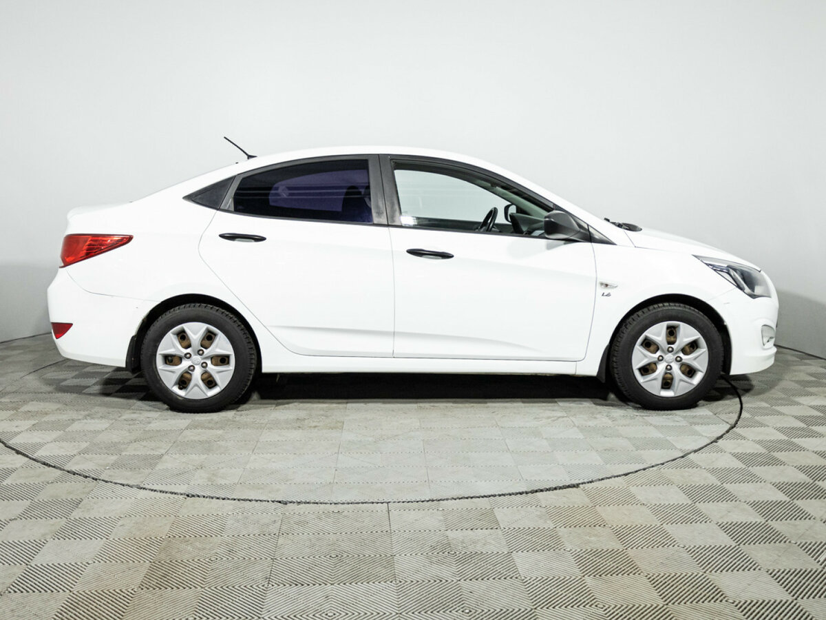 Купить Hyundai Solaris, 2015, 105 995 км.. Фото: #3