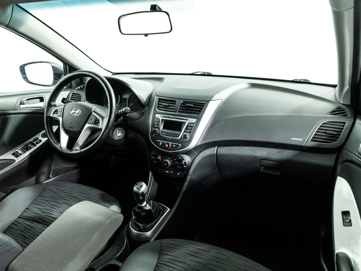 Купить Hyundai Solaris, 2015, 105 995 км.. Фото: #8