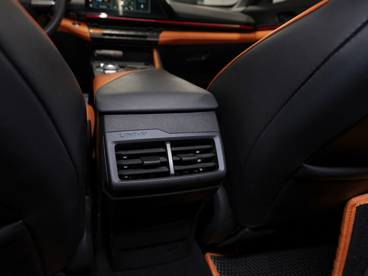 Купить Чанган УНИ-В, 2023, 55 302 км.. Фото: #13