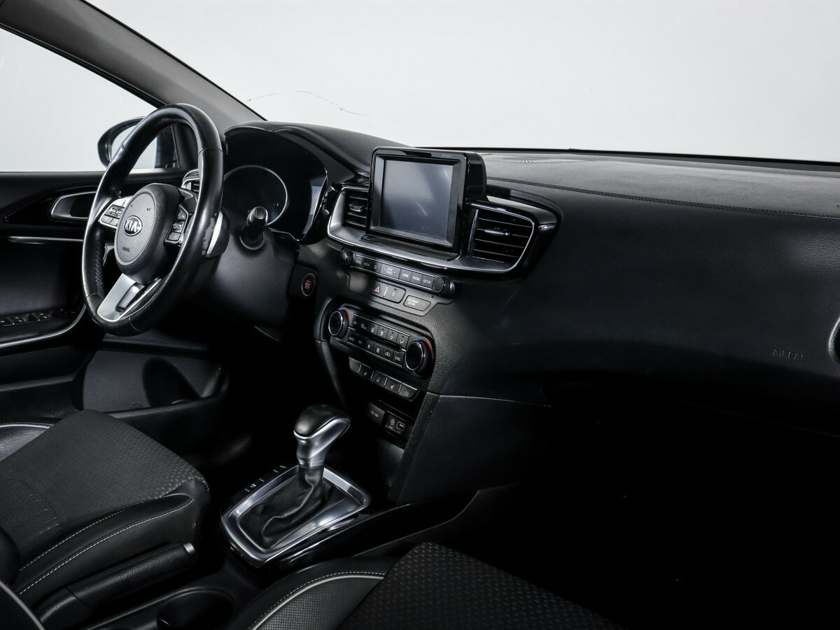Купить Kia Ceed, 2019, 106 580 км.. Фото: #5