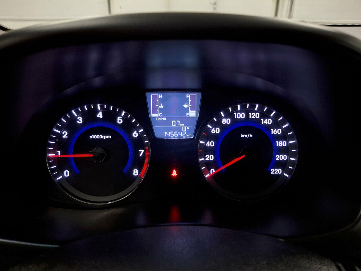 Купить Hyundai Solaris, 2016, 145 643 км.. Фото: #12